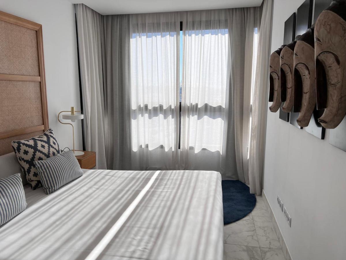 Valencia Luxury - Calma Beach Apartments エクステリア 写真